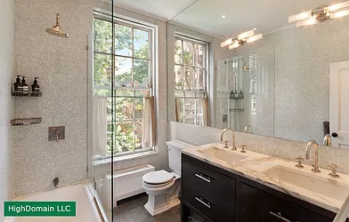 Rented by Roberta Russell, LREB