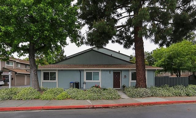 1st image of 4806 Vesca Way