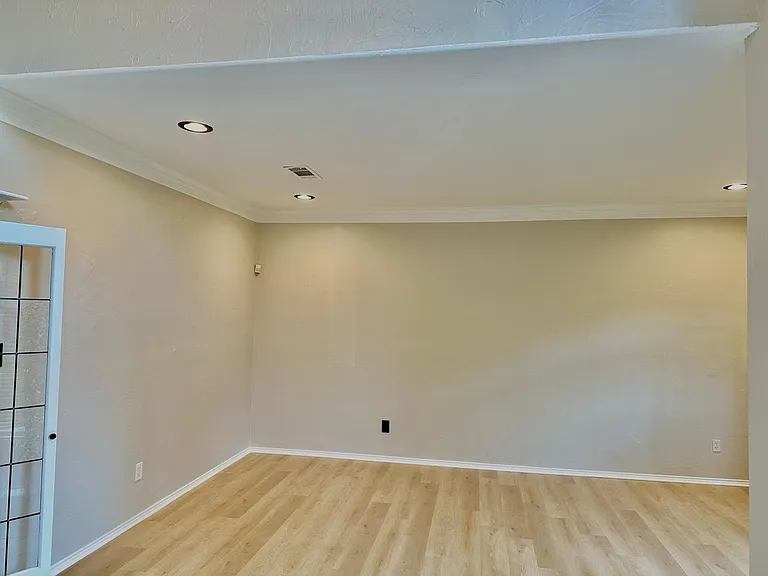 8804 Racquet Club Dr — Photo 2