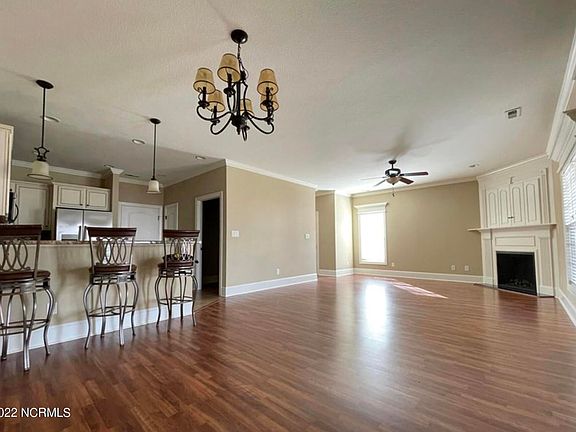 5th image of 1700 Brook Hollow Dr #A