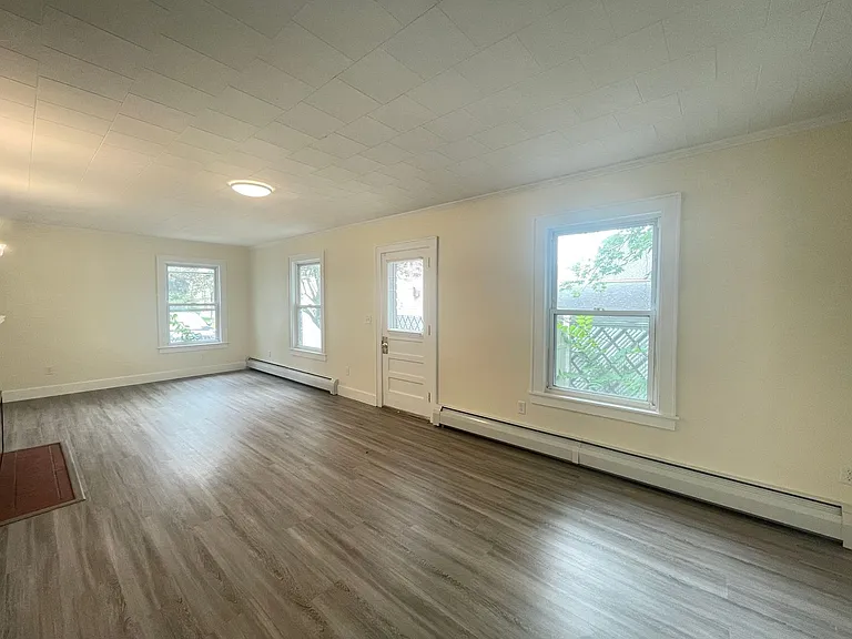 144 Winter St #2 — Photo 9