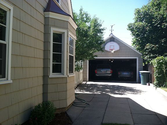 5th image of 1458 E Michigan Ave