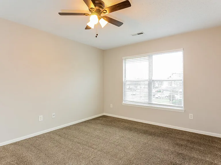4650 Whitview Ln — Photo 11