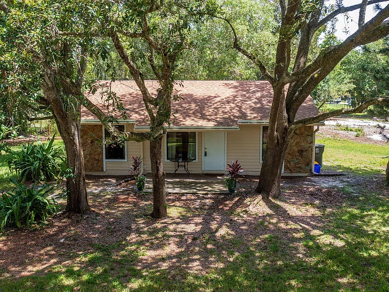 11735 150th Ct N — Photo 36