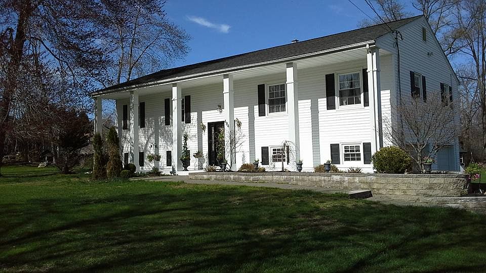 1st image of 484 Airmount Ave