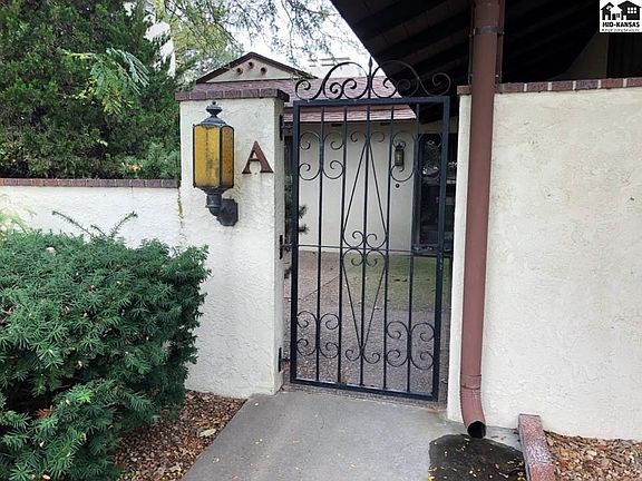 2nd image of 3011A Nutmeg Ln