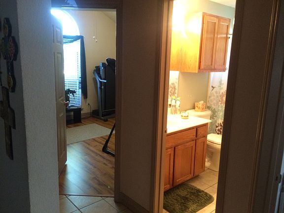3rd image of 1107 Willow Creek Dr
