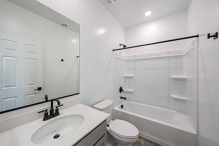 5633 W McNeil St — Photo 36