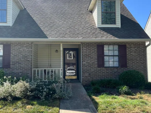 926 Chip Cove Ln, Knoxville, TN 37938