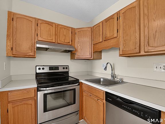 5th image of 471 Whalley Avenue #D