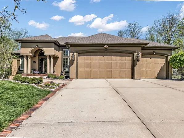 5310 NW 78th Pl, Kansas City, MO 64151