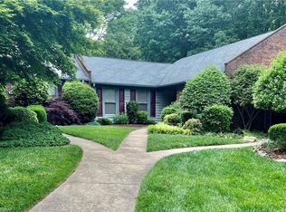 2321 Brandt Vlg, Greensboro, NC 27455