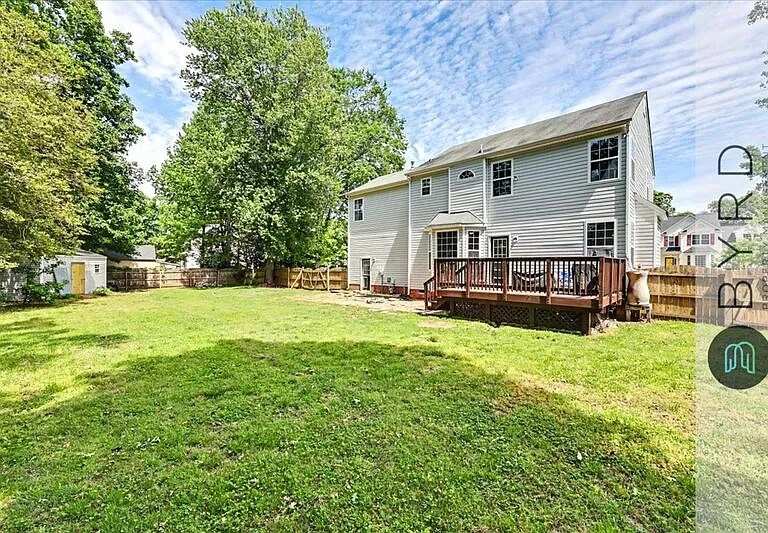6794 Sassafras Dr — Photo 32