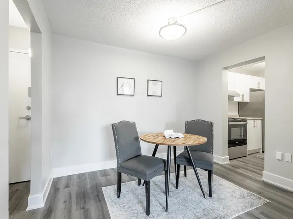 251 Platts Ln #104, London, ON N6H 4P4