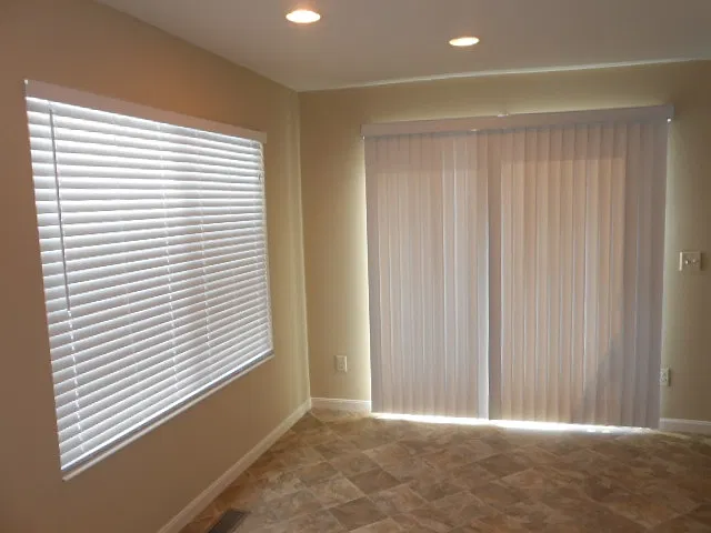 4 bed, 2.5 bath, 1829 sqft, $2,415 — Photo 4