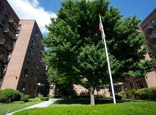 2447 W 2nd St #4J, Brooklyn, NY 11223