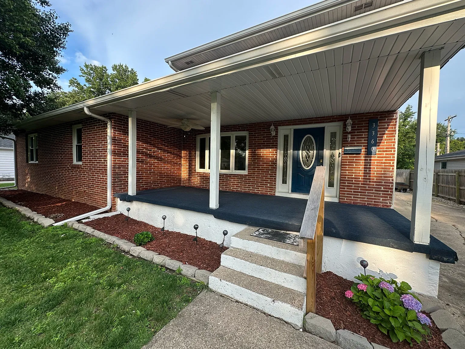 5 bed, 2502 sqft, $2,125 — Photo 3