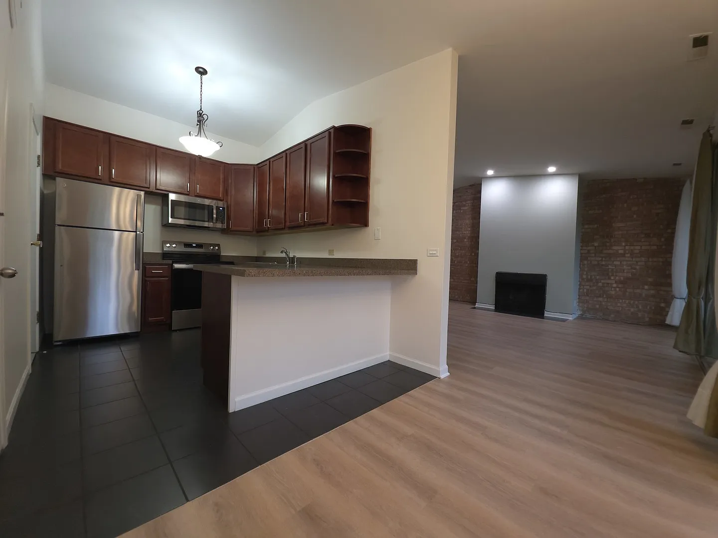 1 bed, 780 sqft, $1,775 — Photo 4