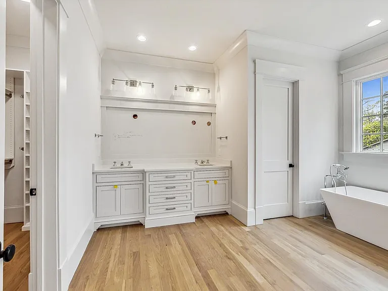 4 E Dr NE #MAIN HOUSE — Photo 19