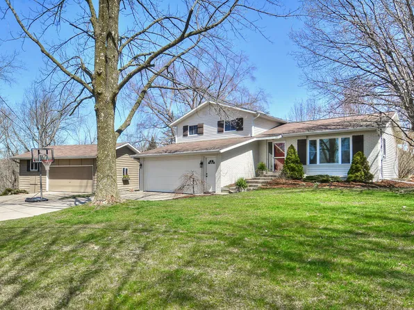 3851 Quincy St, Hudsonville, MI 49426