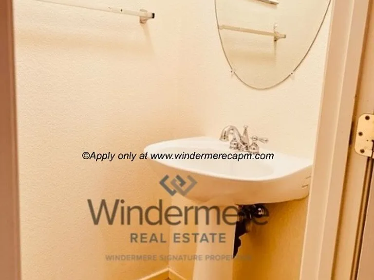 130 Penhow Cir — Photo 10