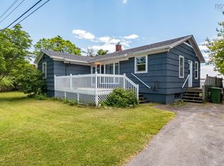 58 Newell Rd, Lunenburg, NS B0J 2H0