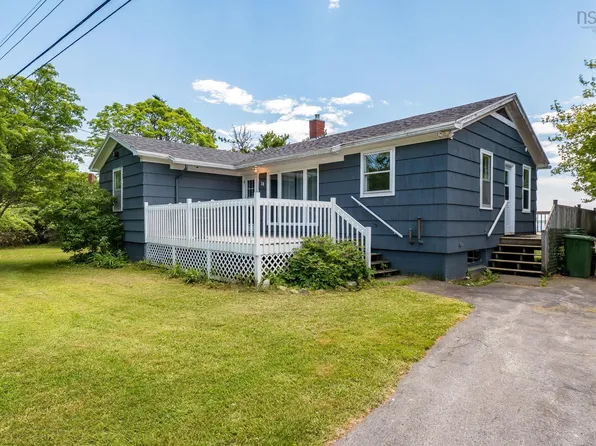 58 Newell Rd, Lunenburg, NS B0J 2H0