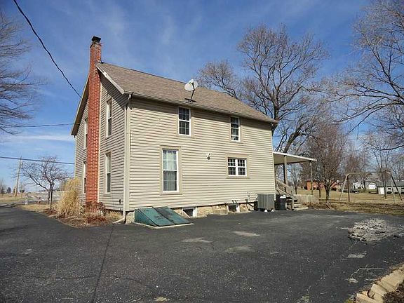 2nd image of 53 Township Road 33 N
