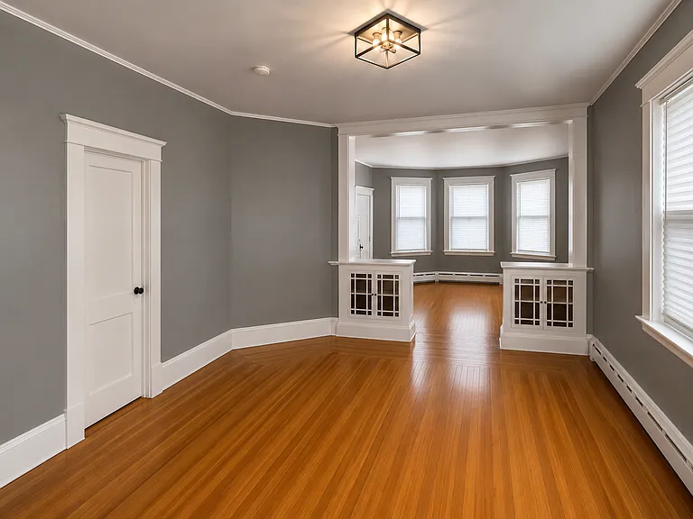 135-137 Clara St #135 — Photo 1