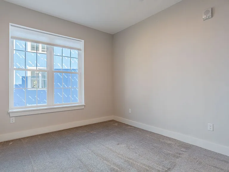 16 Sullivan St — Photo 13