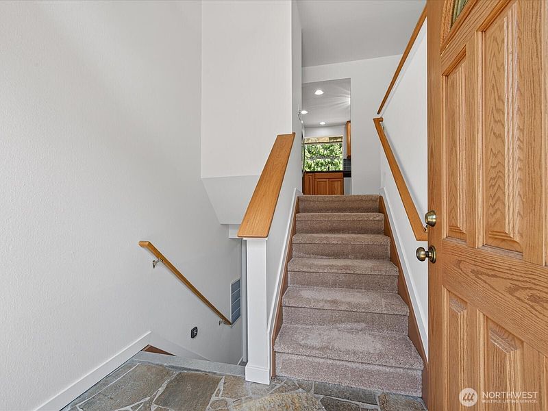 4th image of 12714 SE 190th Place