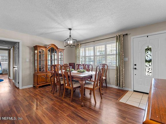 5th image of 2603 PINE SUMMIT Drive E