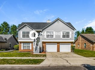 11438 Blossom Ridge Dr, Jacksonville, FL 32218