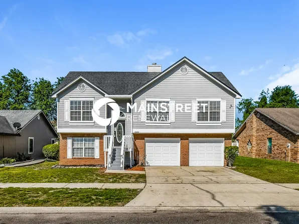 11438 Blossom Ridge Dr, Jacksonville, FL 32218