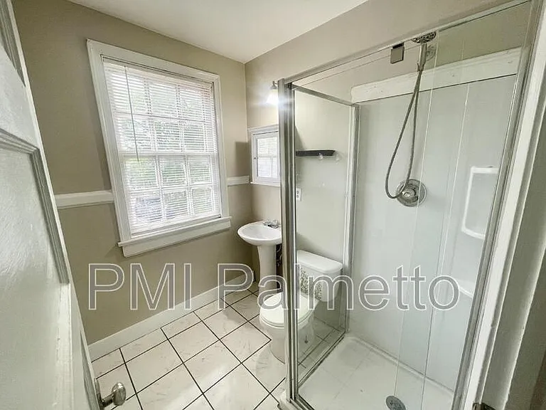 1717 Burnham St — Photo 13