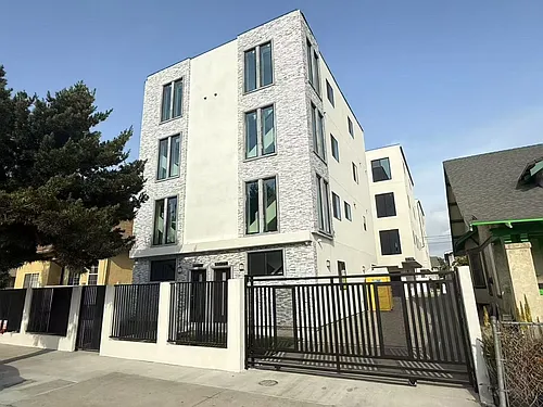 3020 S Normandie Ave Photo 1