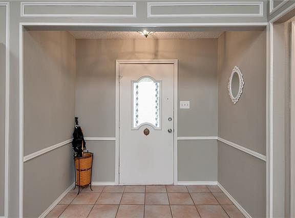 4th image of 2307 Canyonwood Dr