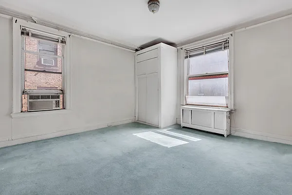 Sold by Douglas Elliman | media 16