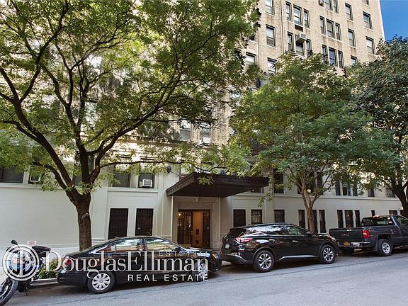 2nd image of 2280 Broadway #15E