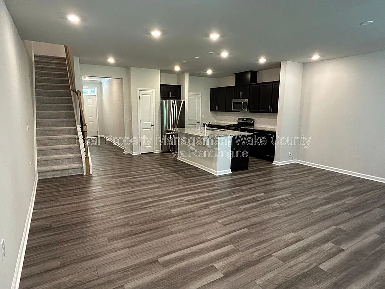 1605 Emory Ridge Way — Photo 14