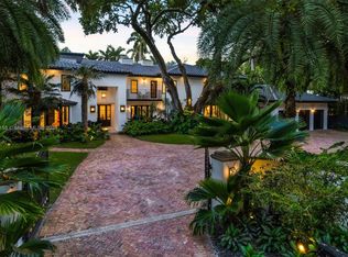 3822 Leafy Way, Miami, FL 33133