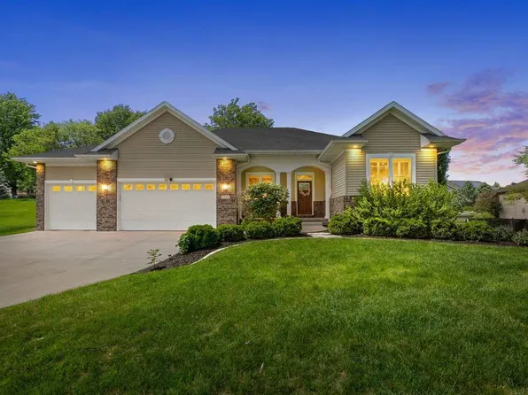 1506 Brown Deer Rd, Coralville, IA 52241