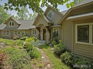 133 Falls Summit Rd, Hendersonville, NC 28739