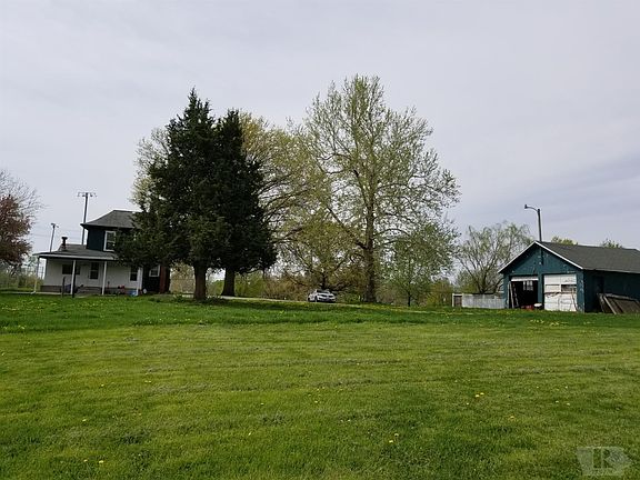 4th image of 953 11th Ave W