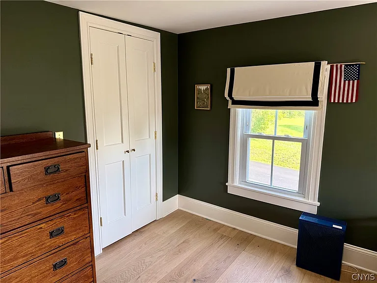 690 Crow Hill Rd — Photo 10