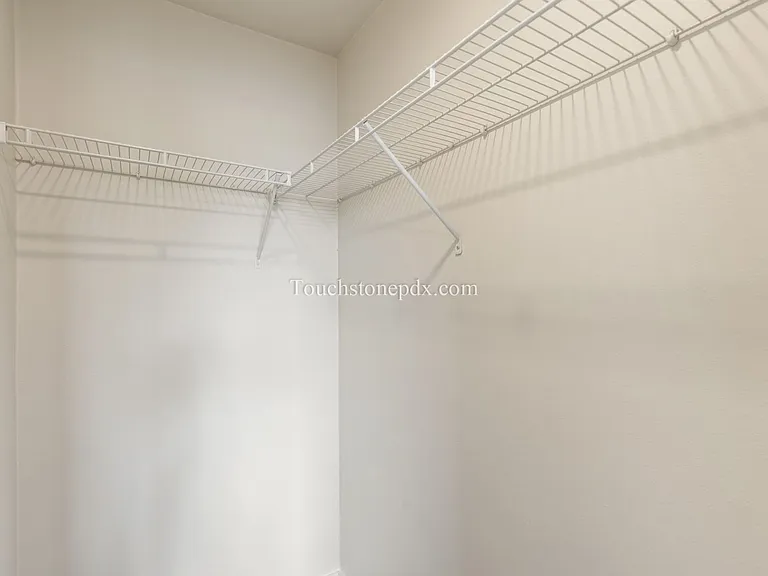 424 NE Jessup St #10 — Photo 30