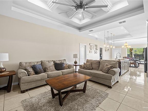 3rd image of 8507 Las Palmas Dr