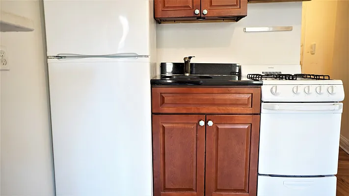 Rented by Citi Habitats | media 29