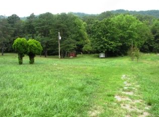 5581 Bradshaw Rd, Salem, VA 24153