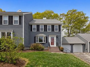 27 Fairway Cir, Natick, MA 01760
